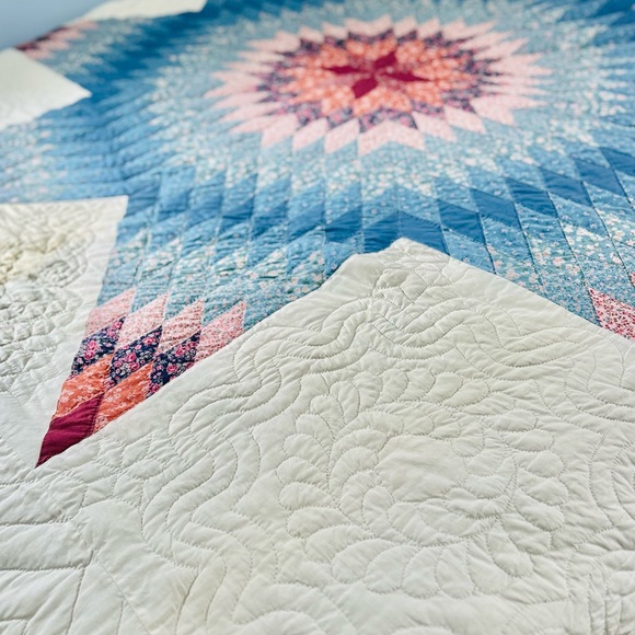 Blue and Pink Star Antique Quilt - Picture 6 of 8